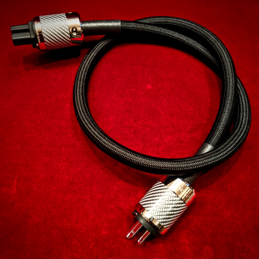 ACROLINK新製品7N-PC4030Leggenda CBで電源ケーブル作成、プラグも豪華 