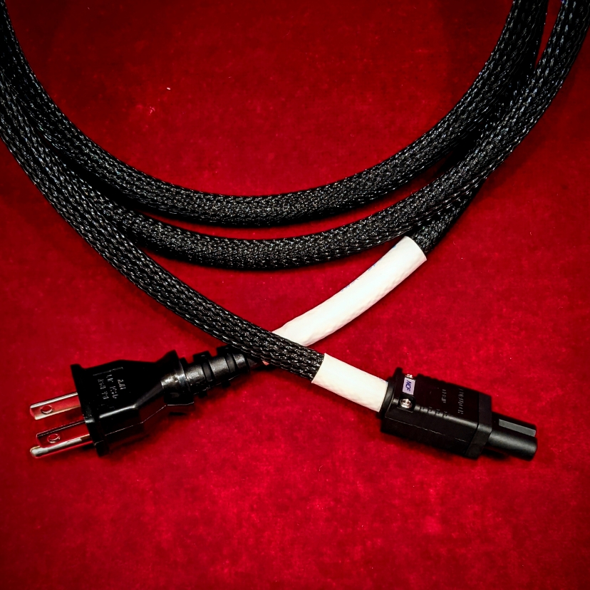 国内発送 メガネ型コネクタ 電源コード